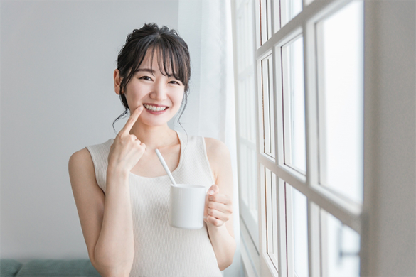 笑顔の女性